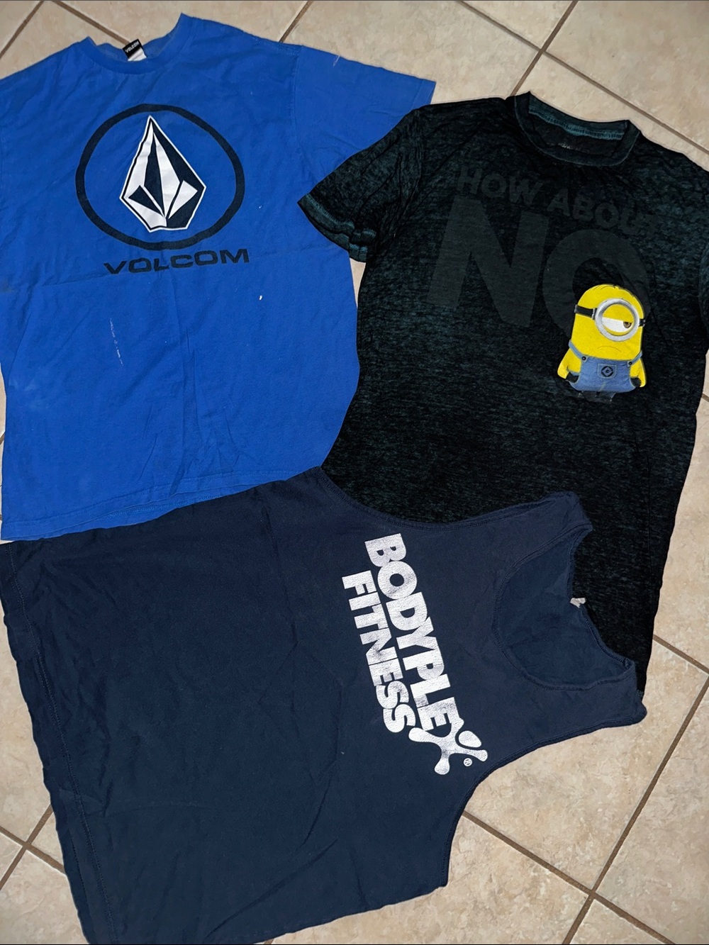 Volcom Blue Kids Short-Sleeve Logo Tee , Minions & tank top M-L